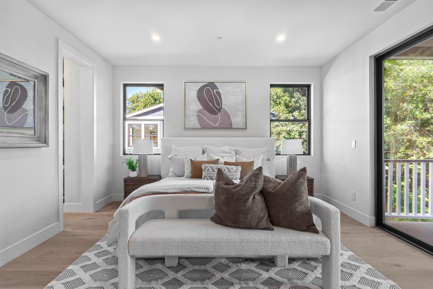 Detail Gallery Image 27 of 36 For 767 Cuesta Dr, Mountain View,  CA 94040 - 5 Beds | 4/1 Baths