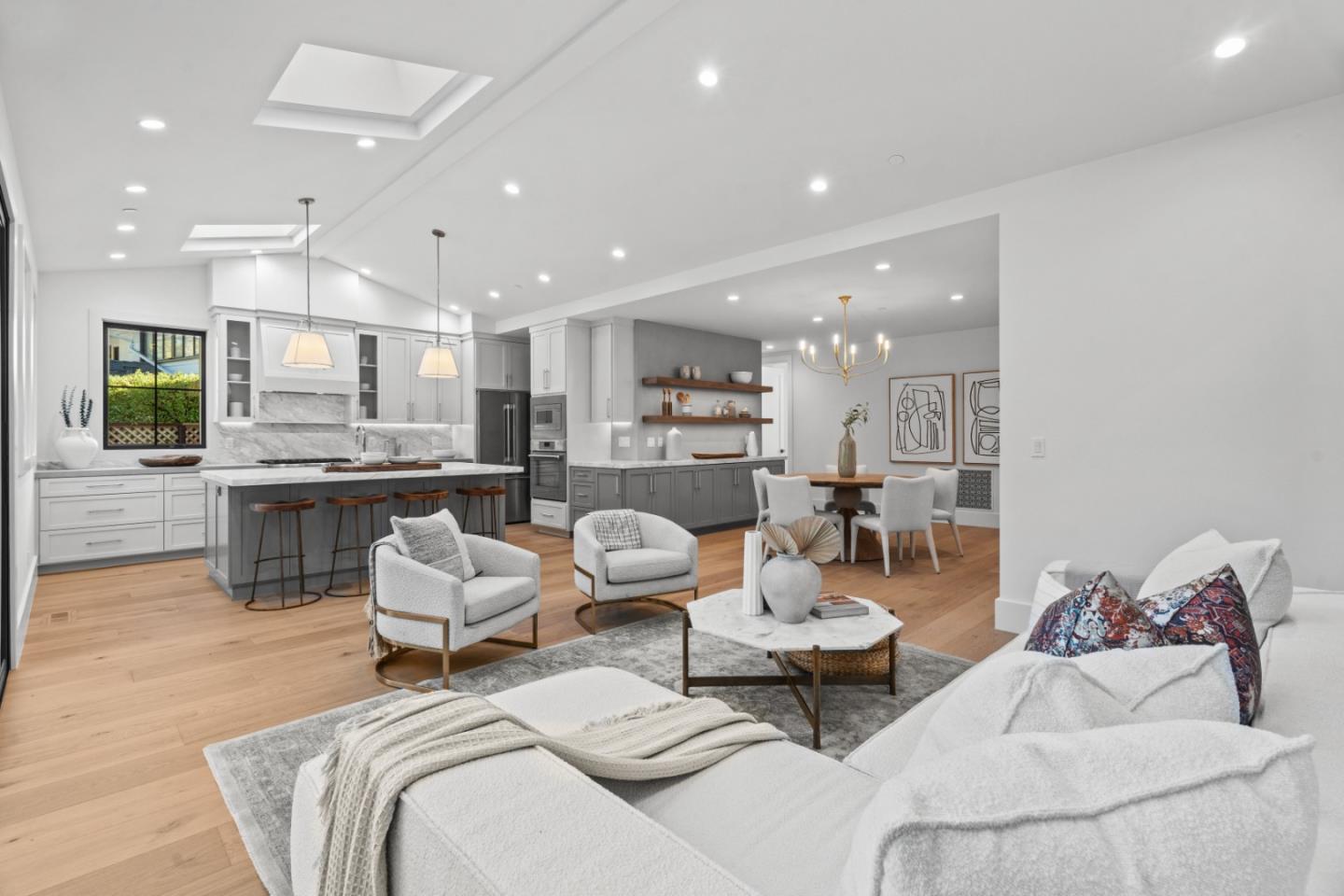 Detail Gallery Image 11 of 36 For 56 Melrose Pl, Redwood City,  CA 94062 - 5 Beds | 4/1 Baths