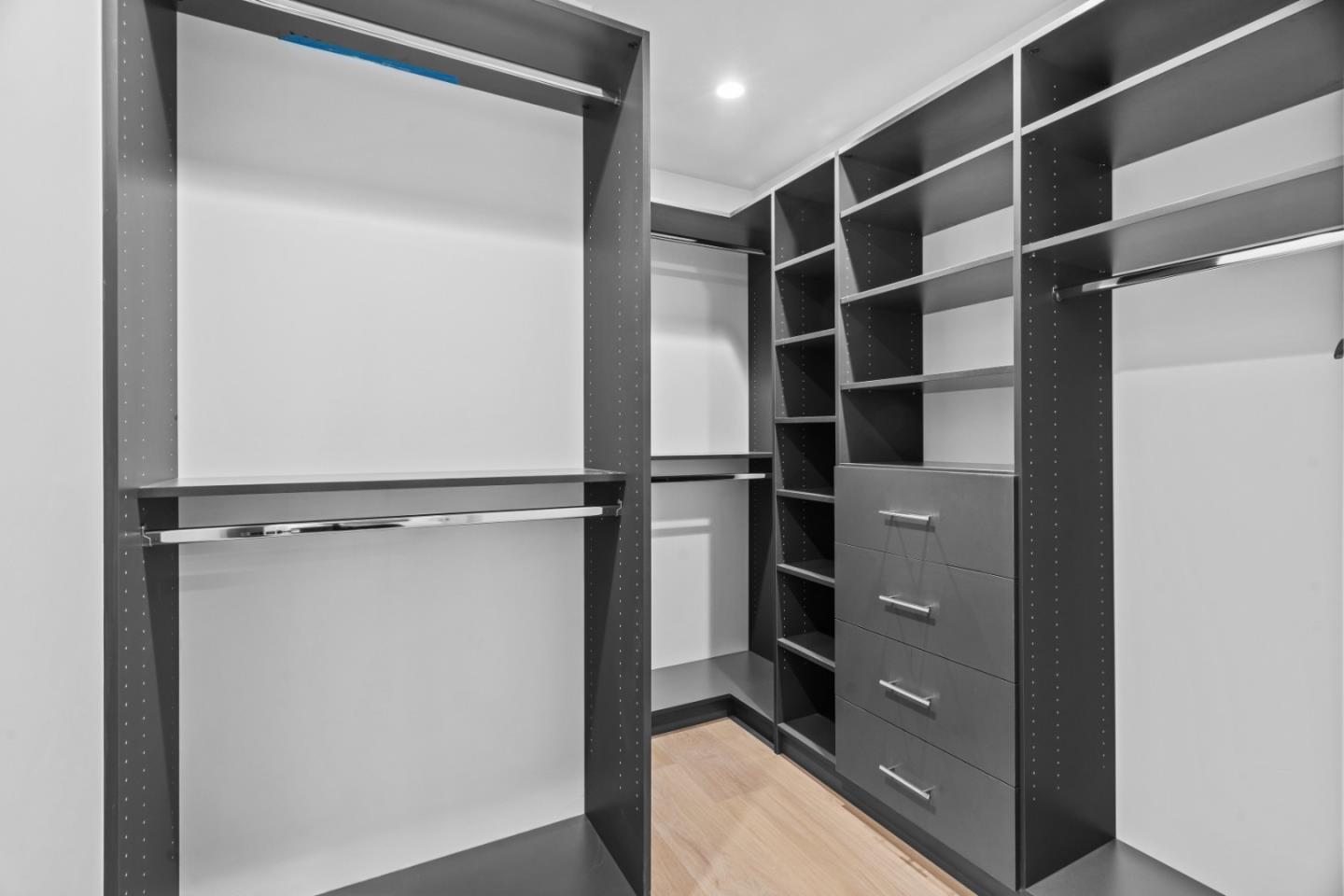 Detail Gallery Image 19 of 36 For 56 Melrose Pl, Redwood City,  CA 94062 - 5 Beds | 4/1 Baths