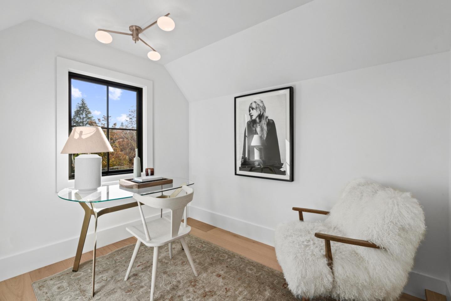 Detail Gallery Image 21 of 36 For 56 Melrose Pl, Redwood City,  CA 94062 - 5 Beds | 4/1 Baths