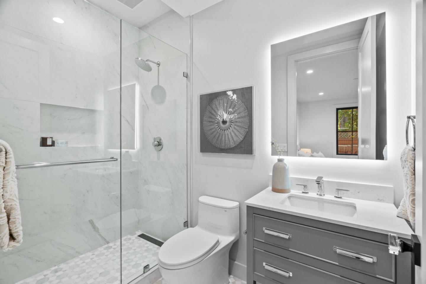 Detail Gallery Image 28 of 36 For 56 Melrose Pl, Redwood City,  CA 94062 - 5 Beds | 4/1 Baths