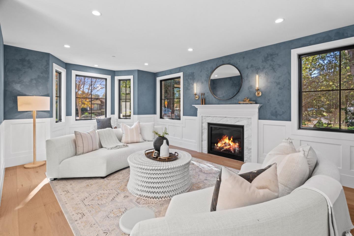 Detail Gallery Image 3 of 36 For 56 Melrose Pl, Redwood City,  CA 94062 - 5 Beds | 4/1 Baths