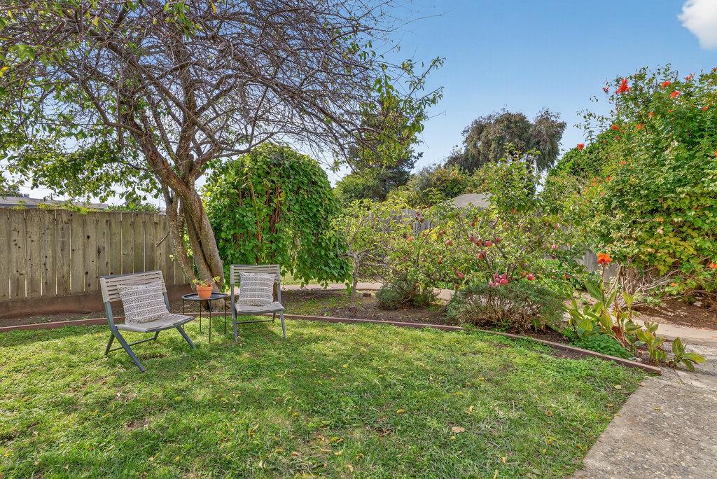 Detail Gallery Image 30 of 41 For 215 Younglove Ave, Santa Cruz,  CA 95060 - 3 Beds | 2 Baths