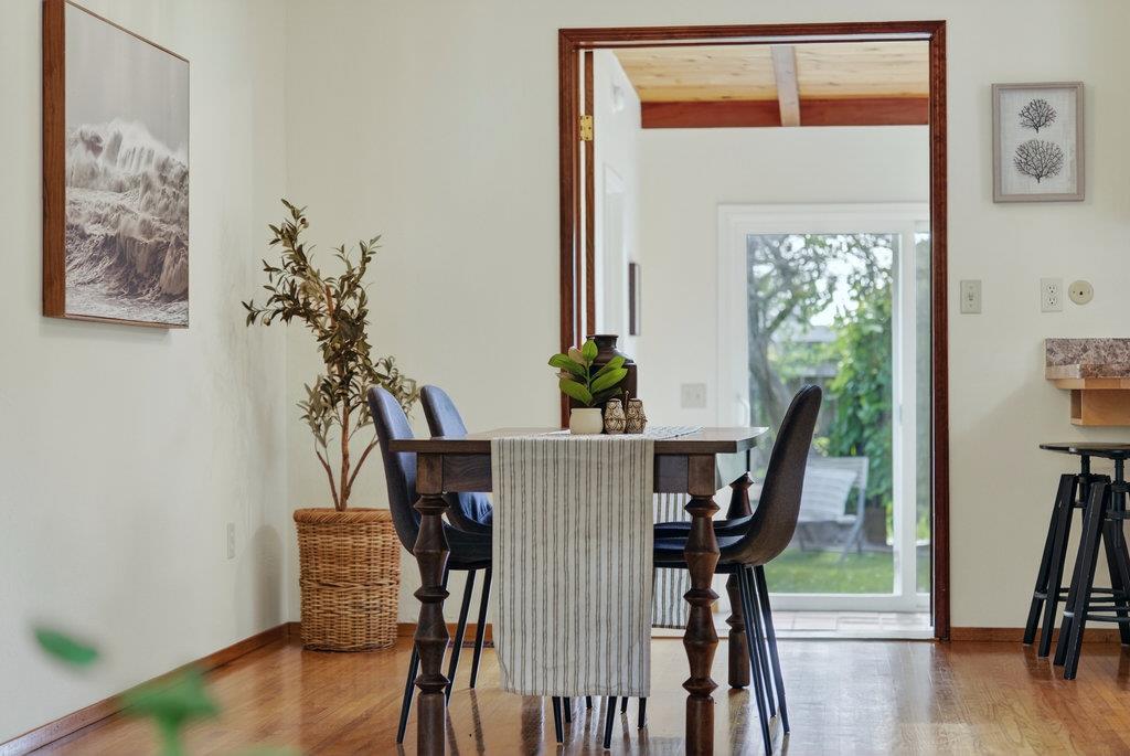 Detail Gallery Image 5 of 41 For 215 Younglove Ave, Santa Cruz,  CA 95060 - 3 Beds | 2 Baths