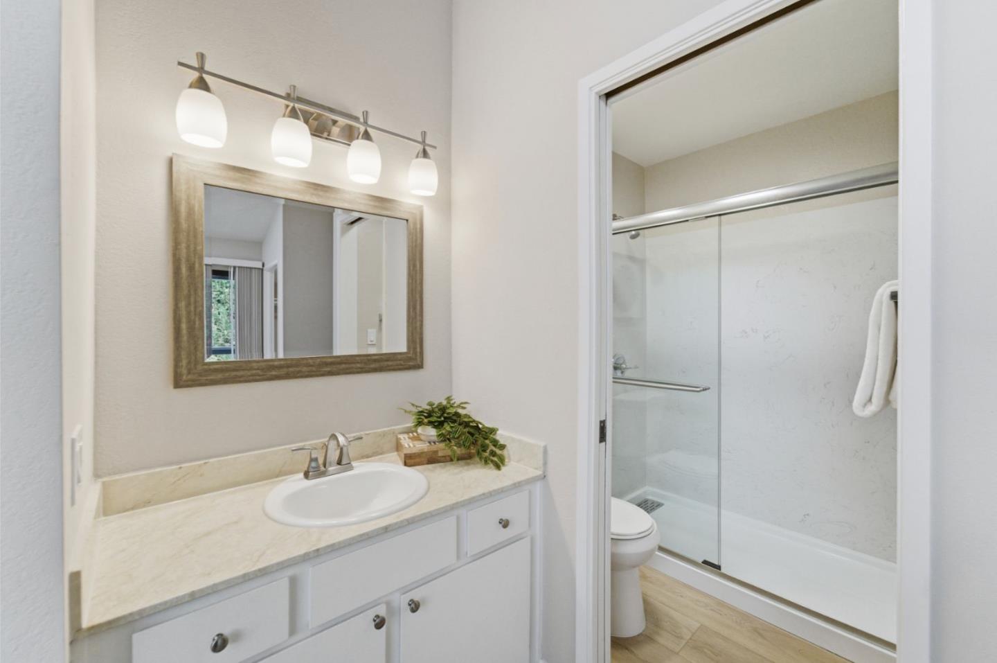 Detail Gallery Image 13 of 22 For 2971 Salem Dr, Santa Clara,  CA 95051 - 3 Beds | 2/1 Baths