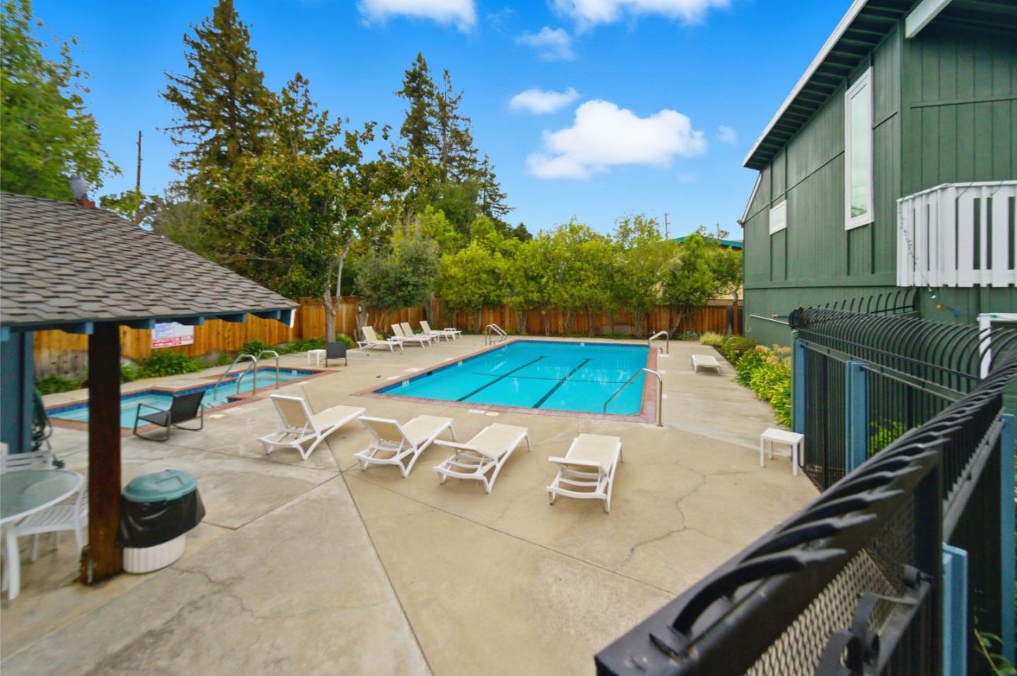 Detail Gallery Image 21 of 22 For 2971 Salem Dr, Santa Clara,  CA 95051 - 3 Beds | 2/1 Baths