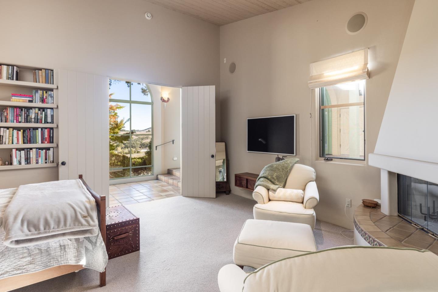 Detail Gallery Image 13 of 34 For 5 via Vaquera, Carmel,  CA 93923 - 3 Beds | 3/2 Baths