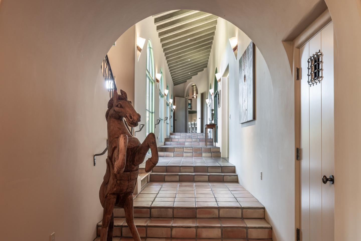 Detail Gallery Image 2 of 34 For 5 via Vaquera, Carmel,  CA 93923 - 3 Beds | 3/2 Baths