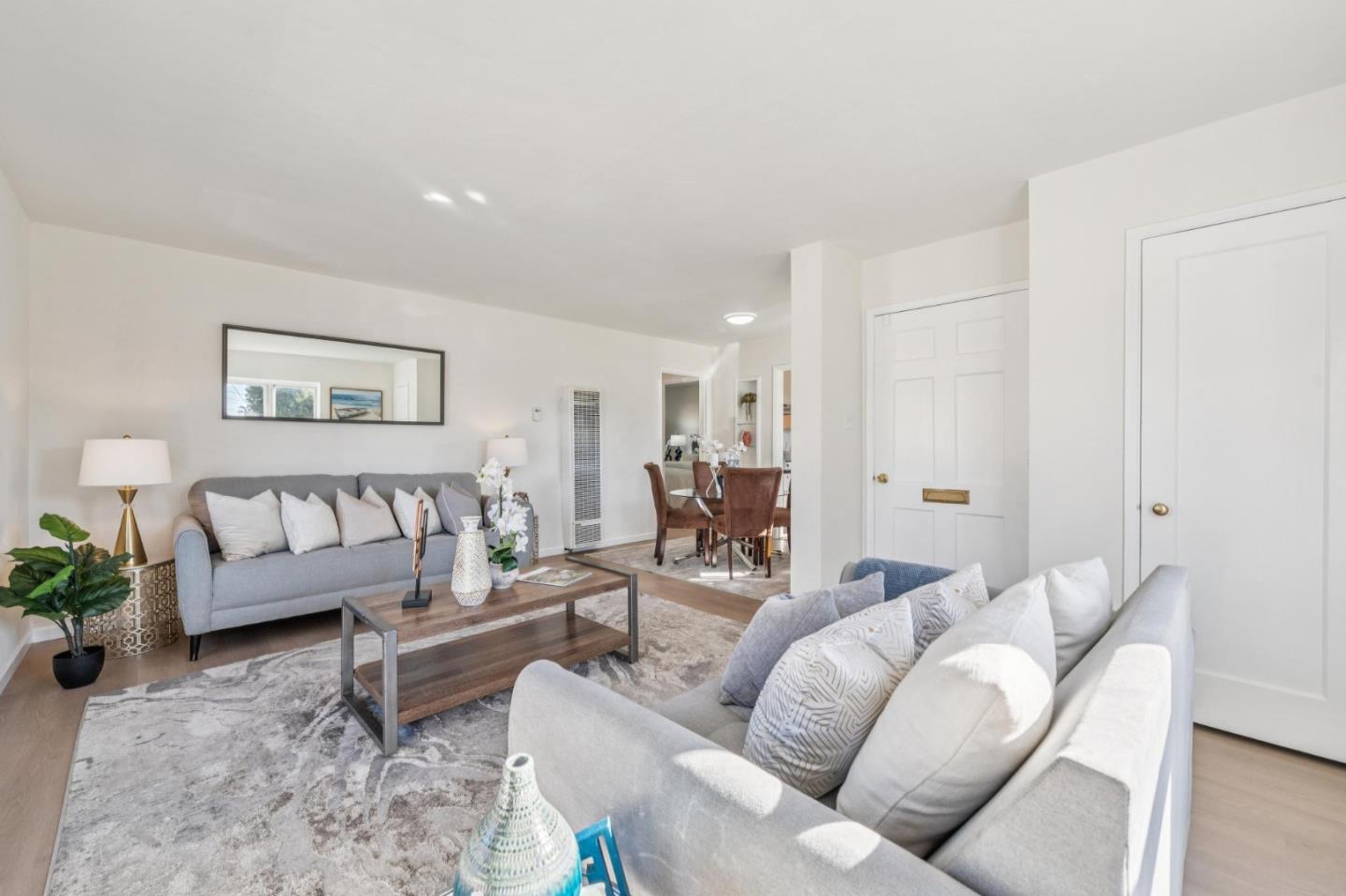 Detail Gallery Image 4 of 15 For 15244 Upton Ave, San Leandro,  CA 94578 - 2 Beds | 1 Baths