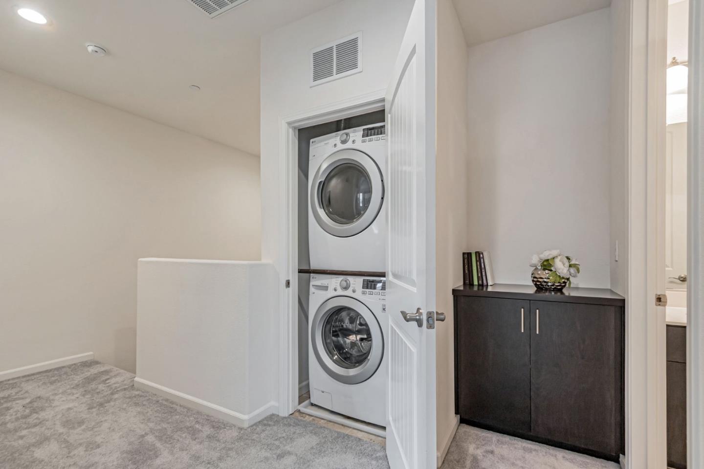 Detail Gallery Image 23 of 39 For 1890 Trento Loop, Milpitas,  CA 95035 - 3 Beds | 3 Baths