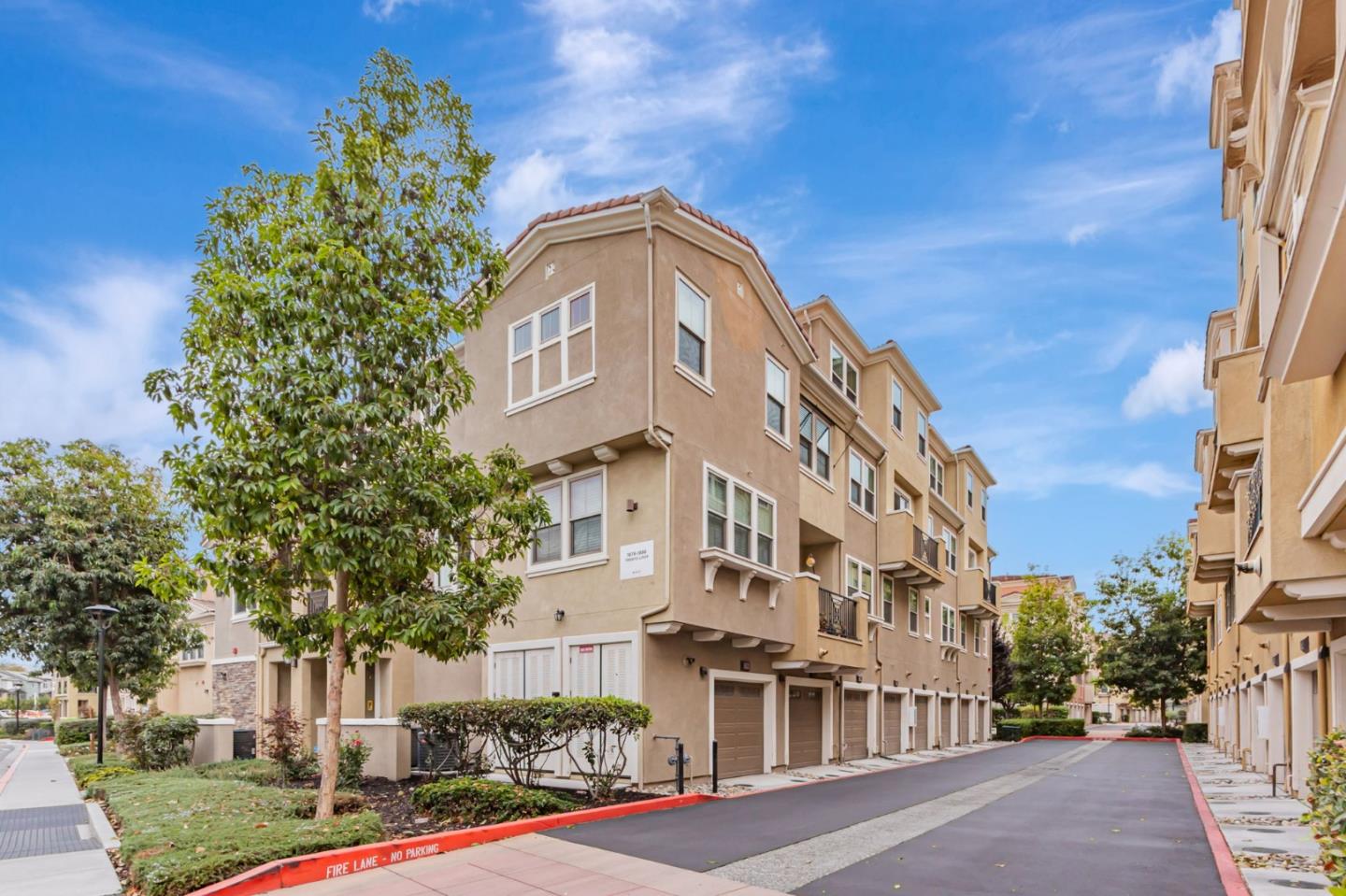 Detail Gallery Image 24 of 39 For 1890 Trento Loop, Milpitas,  CA 95035 - 3 Beds | 3 Baths