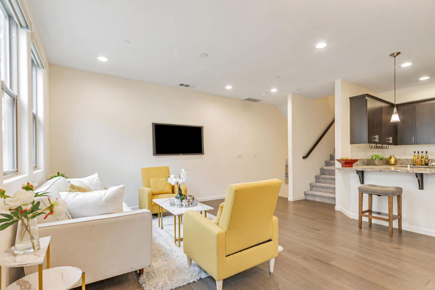 Detail Gallery Image 4 of 39 For 1890 Trento Loop, Milpitas,  CA 95035 - 3 Beds | 3 Baths