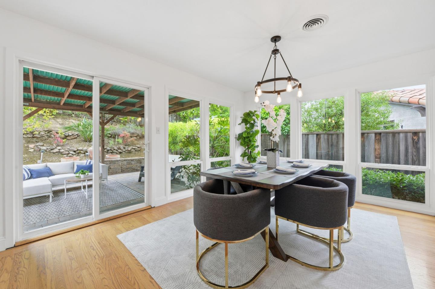 Detail Gallery Image 15 of 38 For 1715 El Verano Way, Belmont,  CA 94002 - 3 Beds | 2 Baths