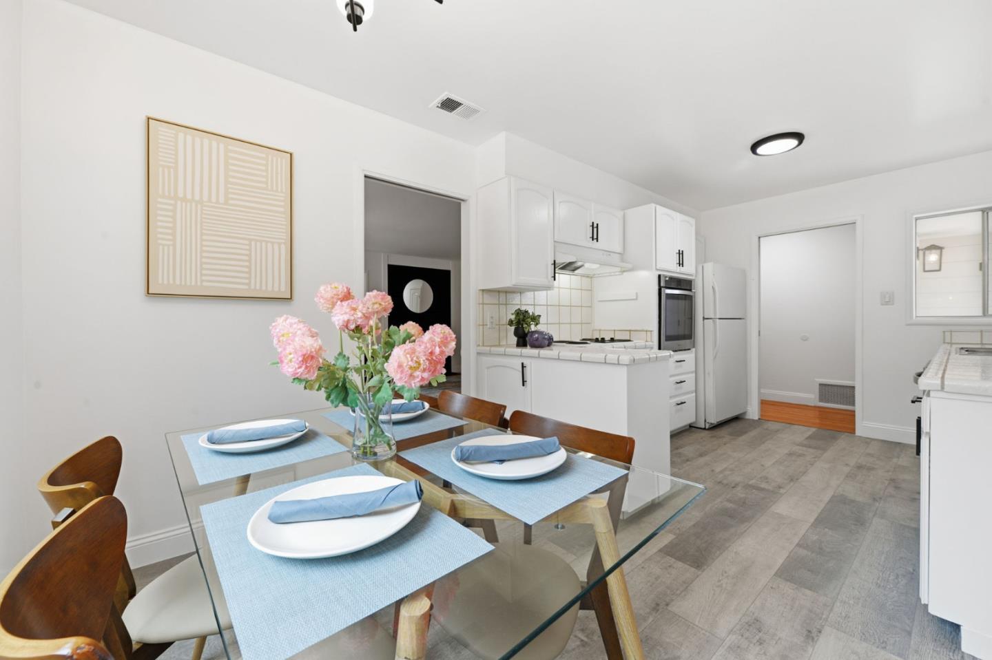 Detail Gallery Image 20 of 38 For 1715 El Verano Way, Belmont,  CA 94002 - 3 Beds | 2 Baths