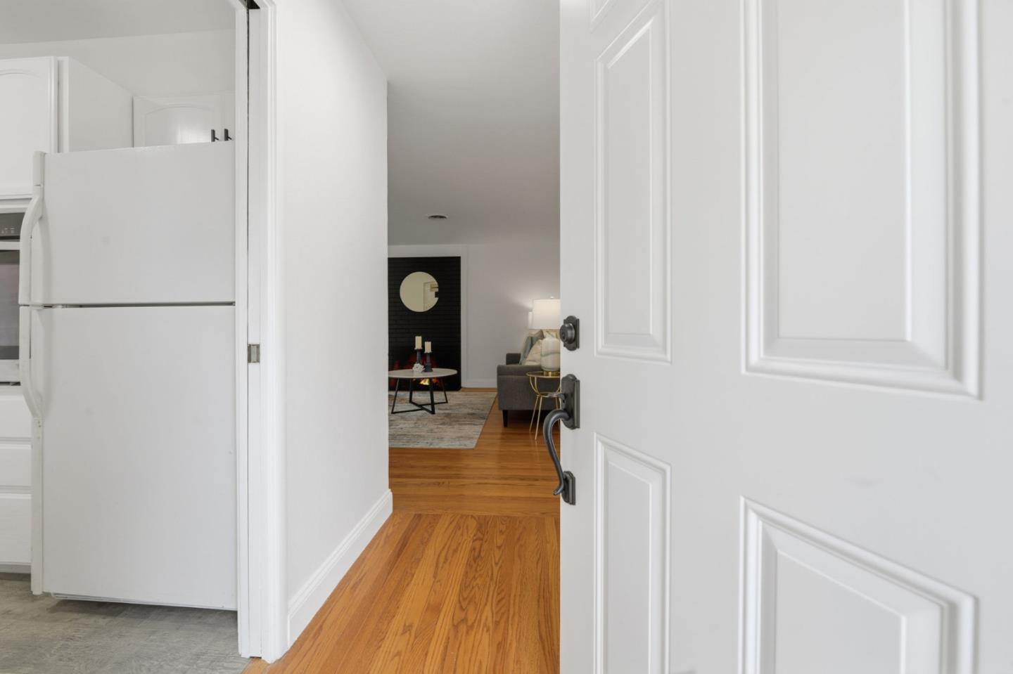 Detail Gallery Image 5 of 38 For 1715 El Verano Way, Belmont,  CA 94002 - 3 Beds | 2 Baths