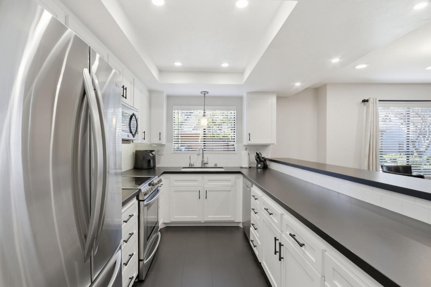 Detail Gallery Image 10 of 36 For 2093 Wente Way, San Jose,  CA 95125 - 3 Beds | 2/1 Baths