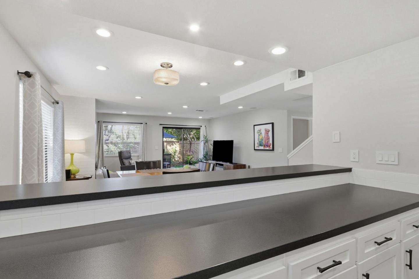 Detail Gallery Image 15 of 36 For 2093 Wente Way, San Jose,  CA 95125 - 3 Beds | 2/1 Baths