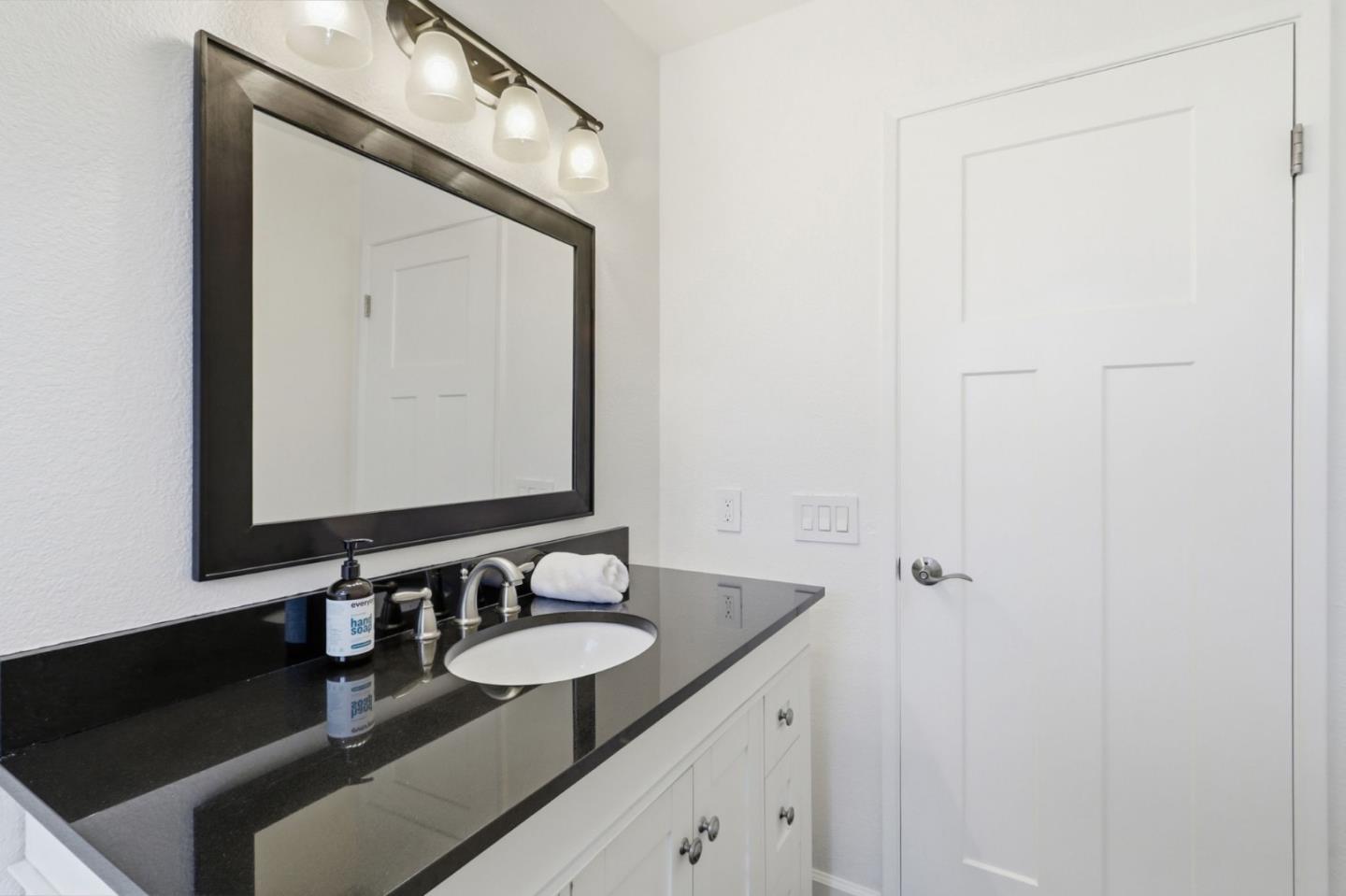 Detail Gallery Image 25 of 36 For 2093 Wente Way, San Jose,  CA 95125 - 3 Beds | 2/1 Baths