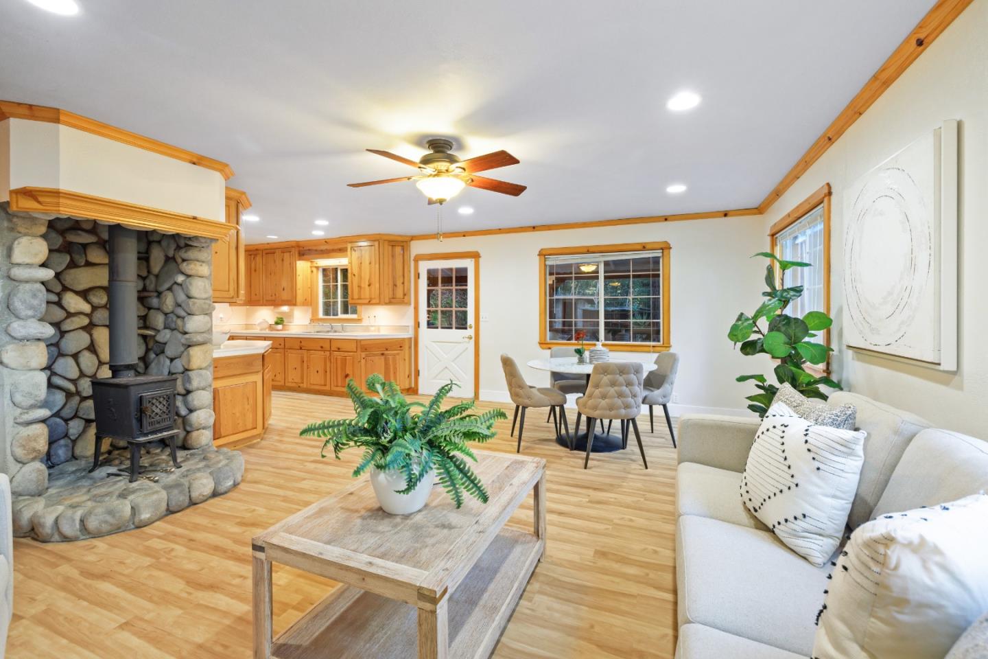 Detail Gallery Image 2 of 65 For 345 Condor Ave, Ben Lomond,  CA 95005 - 2 Beds | 1 Baths