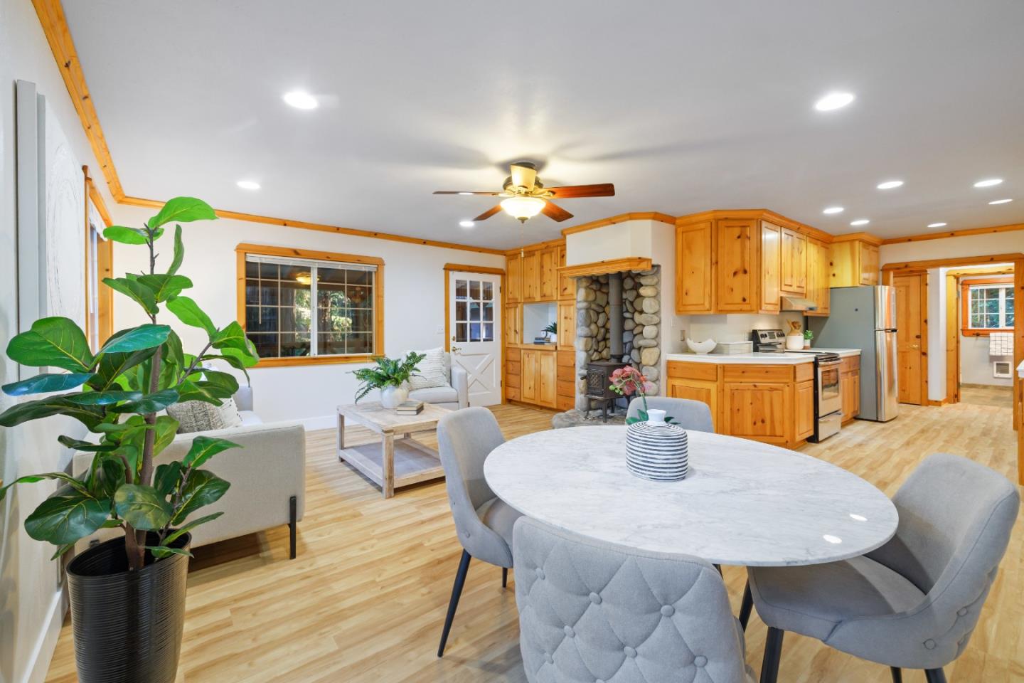 Detail Gallery Image 5 of 65 For 345 Condor Ave, Ben Lomond,  CA 95005 - 2 Beds | 1 Baths