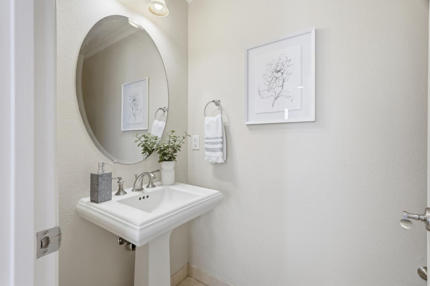 Detail Gallery Image 19 of 48 For 1515 Dentona Pl, San Jose,  CA 95118 - 4 Beds | 2/1 Baths