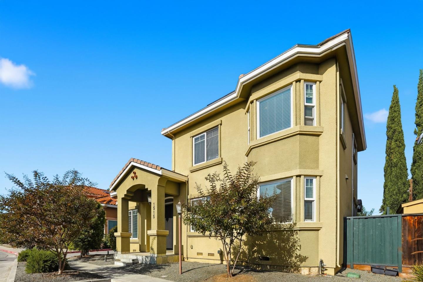 Detail Gallery Image 3 of 48 For 1515 Dentona Pl, San Jose,  CA 95118 - 4 Beds | 2/1 Baths