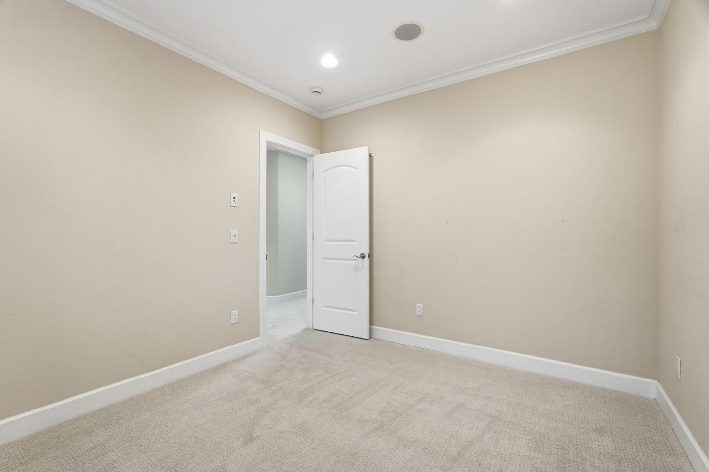 Detail Gallery Image 31 of 48 For 1515 Dentona Pl, San Jose,  CA 95118 - 4 Beds | 2/1 Baths