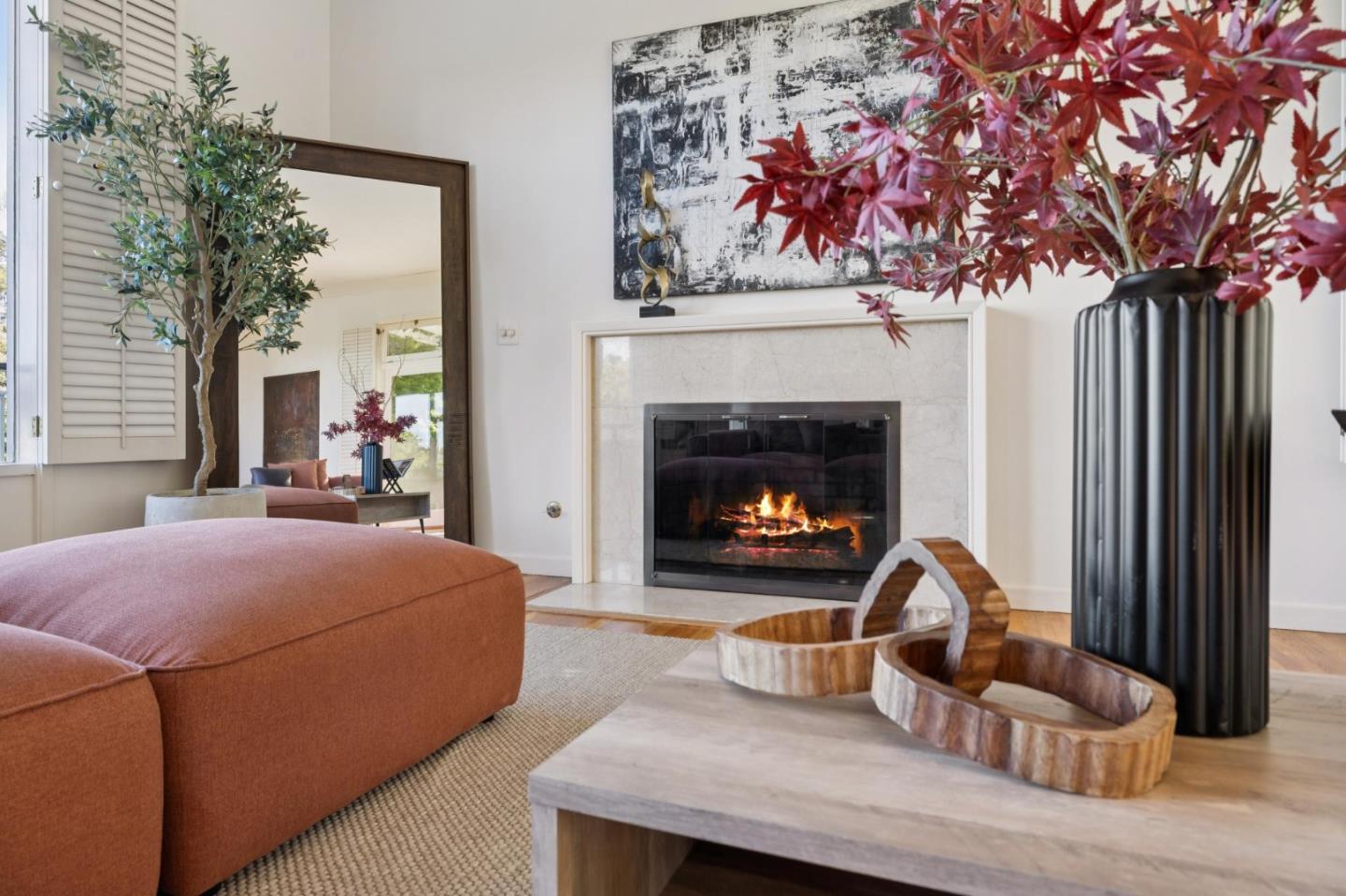 Detail Gallery Image 18 of 47 For 465 El Centro Rd, Hillsborough,  CA 94010 - 3 Beds | 3 Baths