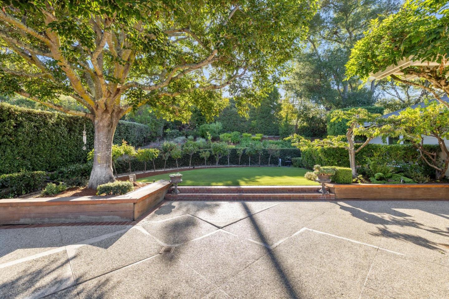 Detail Gallery Image 44 of 47 For 465 El Centro Rd, Hillsborough,  CA 94010 - 3 Beds | 3 Baths