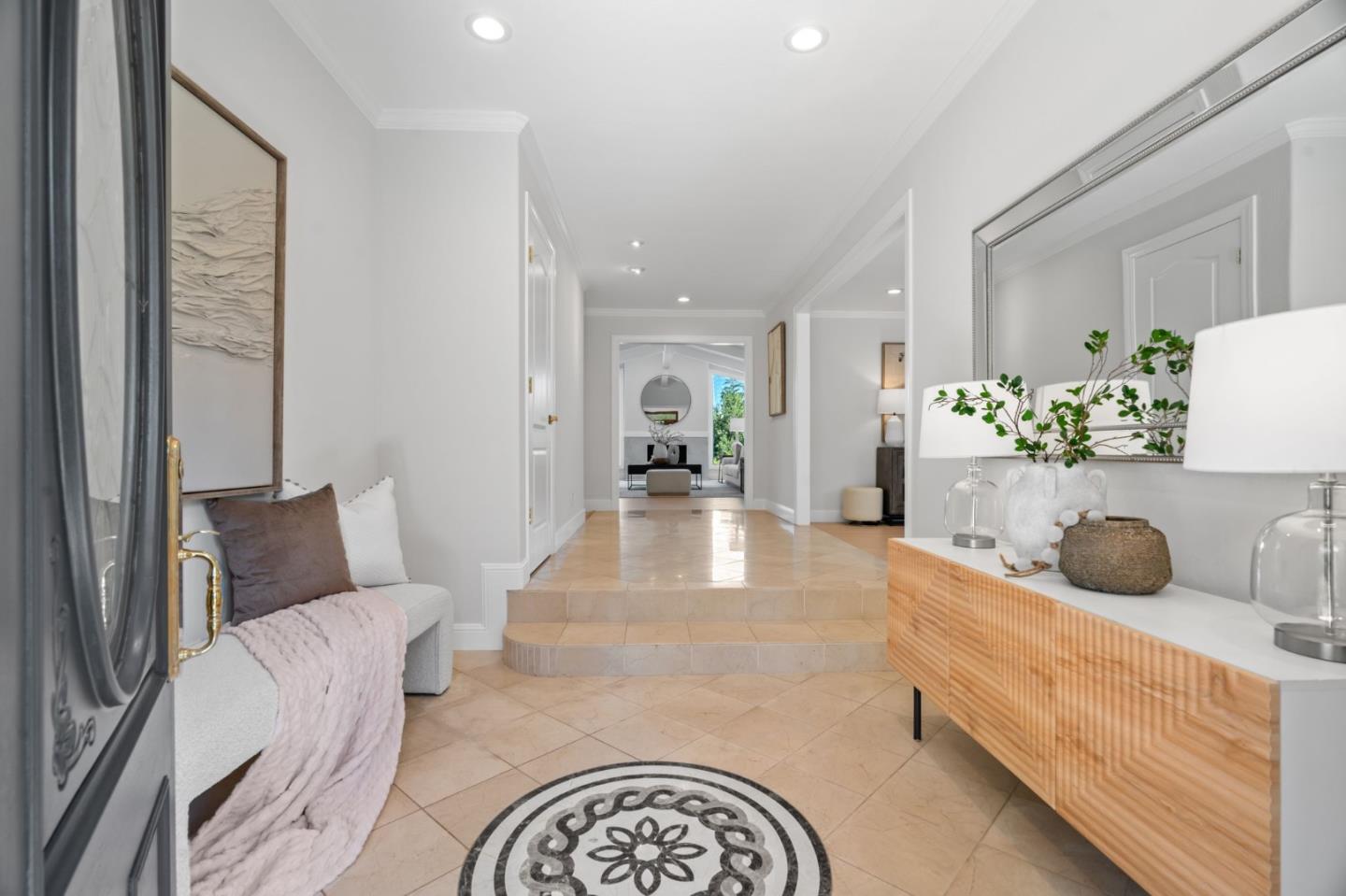 Detail Gallery Image 10 of 73 For 19305 Zinfandel Ct, Saratoga,  CA 95070 - 5 Beds | 5/1 Baths