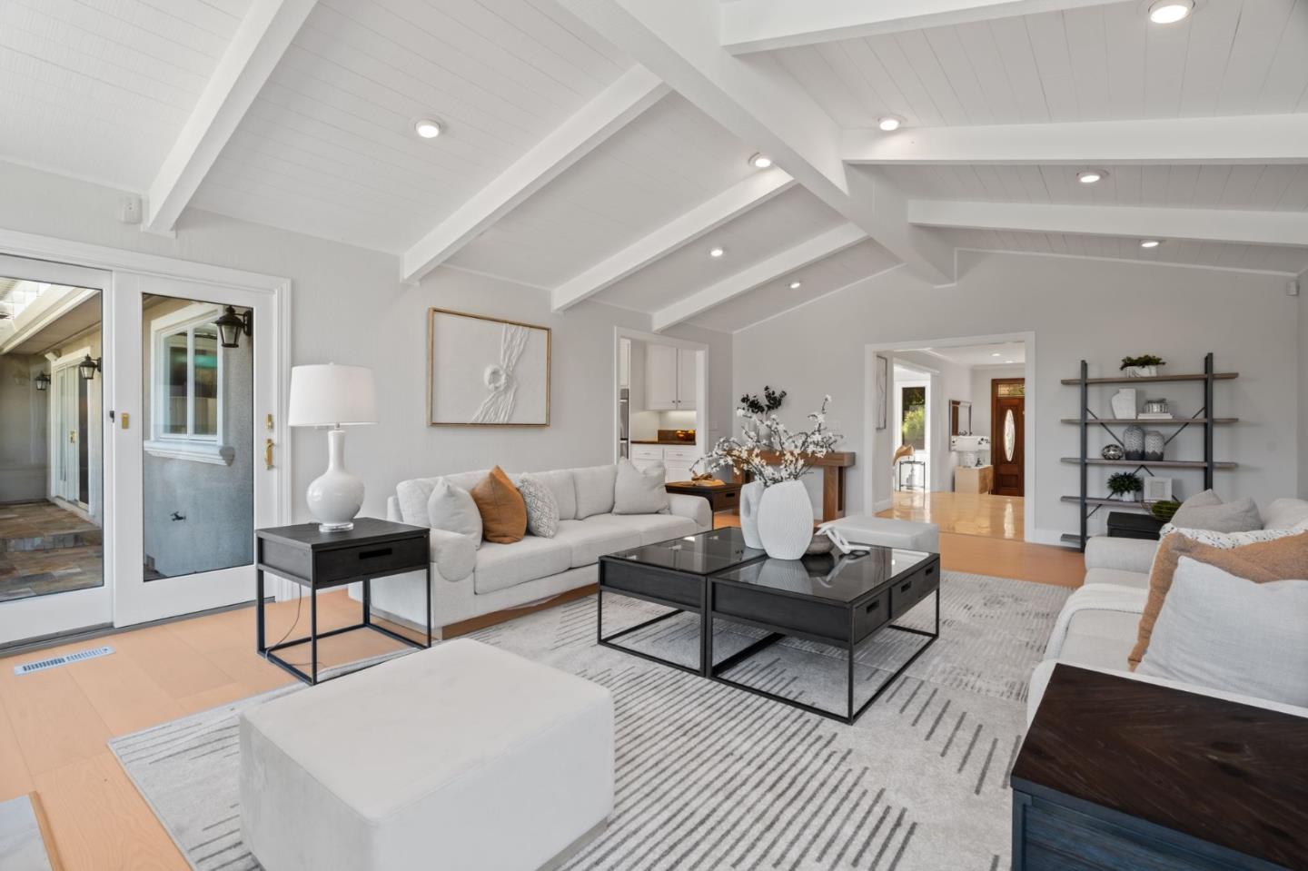 Detail Gallery Image 15 of 73 For 19305 Zinfandel Ct, Saratoga,  CA 95070 - 5 Beds | 5/1 Baths