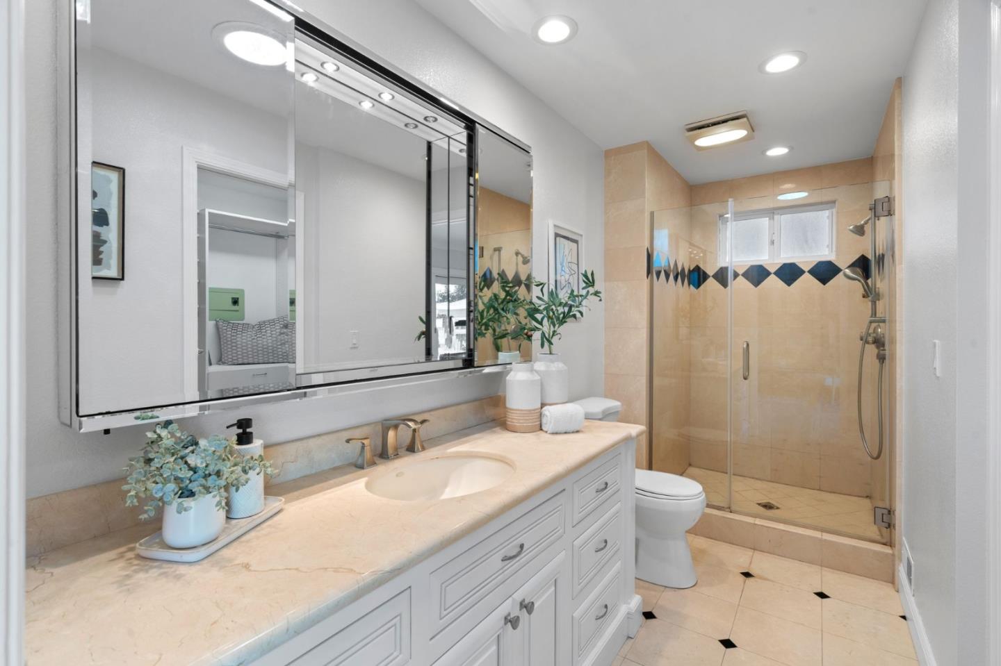 Detail Gallery Image 35 of 73 For 19305 Zinfandel Ct, Saratoga,  CA 95070 - 5 Beds | 5/1 Baths