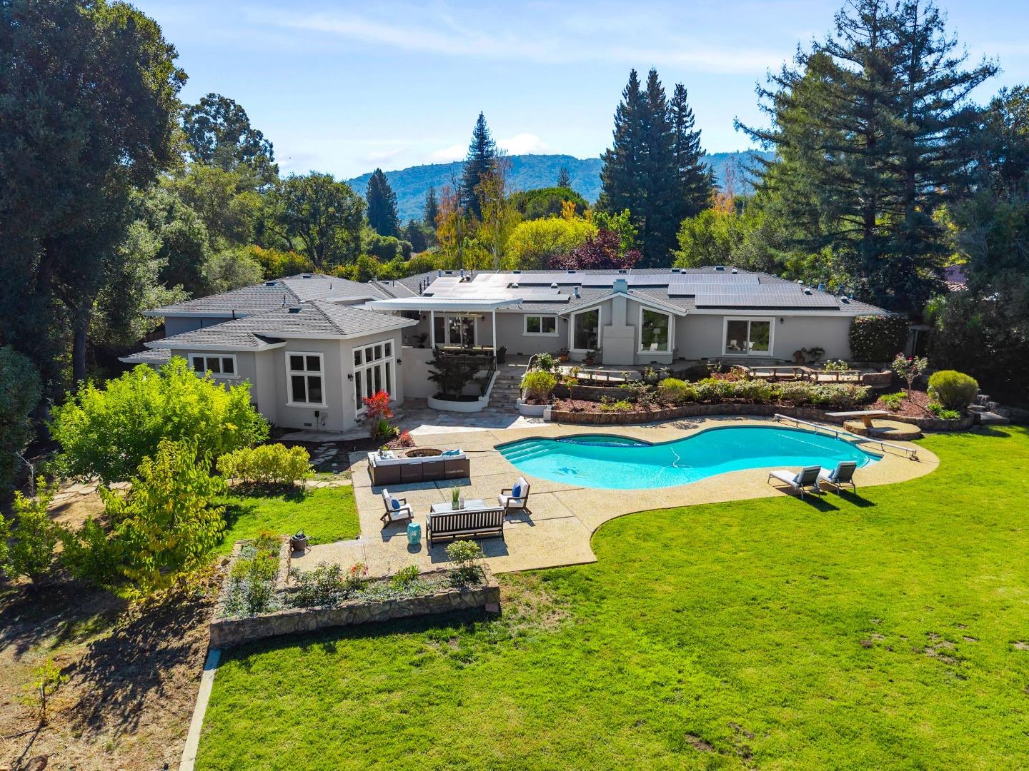 Detail Gallery Image 61 of 73 For 19305 Zinfandel Ct, Saratoga,  CA 95070 - 5 Beds | 5/1 Baths