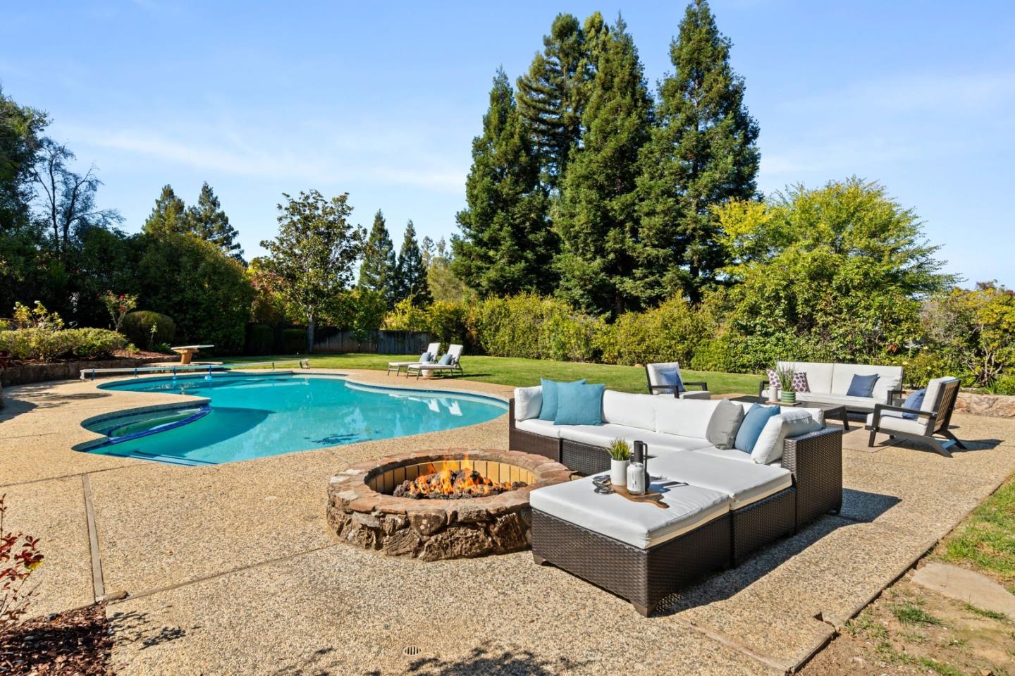 Detail Gallery Image 69 of 73 For 19305 Zinfandel Ct, Saratoga,  CA 95070 - 5 Beds | 5/1 Baths