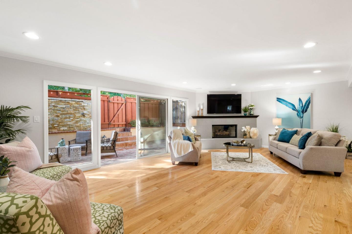 Detail Gallery Image 12 of 33 For 18400 Overlook Rd #56,  Los Gatos,  CA 95030 - 3 Beds | 2/1 Baths