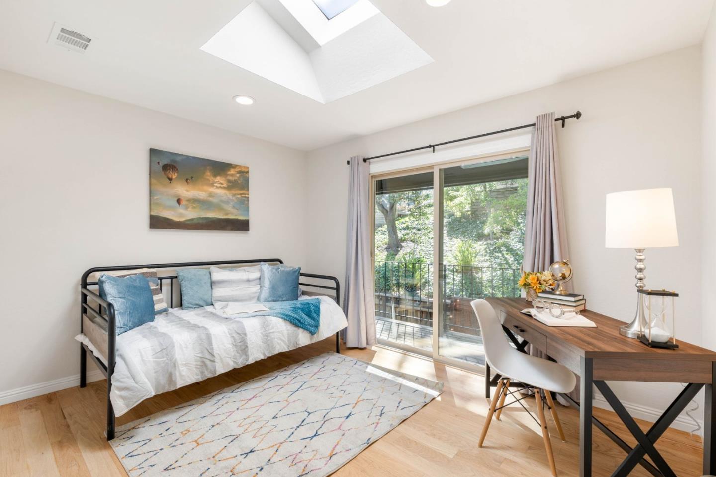 Detail Gallery Image 21 of 33 For 18400 Overlook Rd #56,  Los Gatos,  CA 95030 - 3 Beds | 2/1 Baths