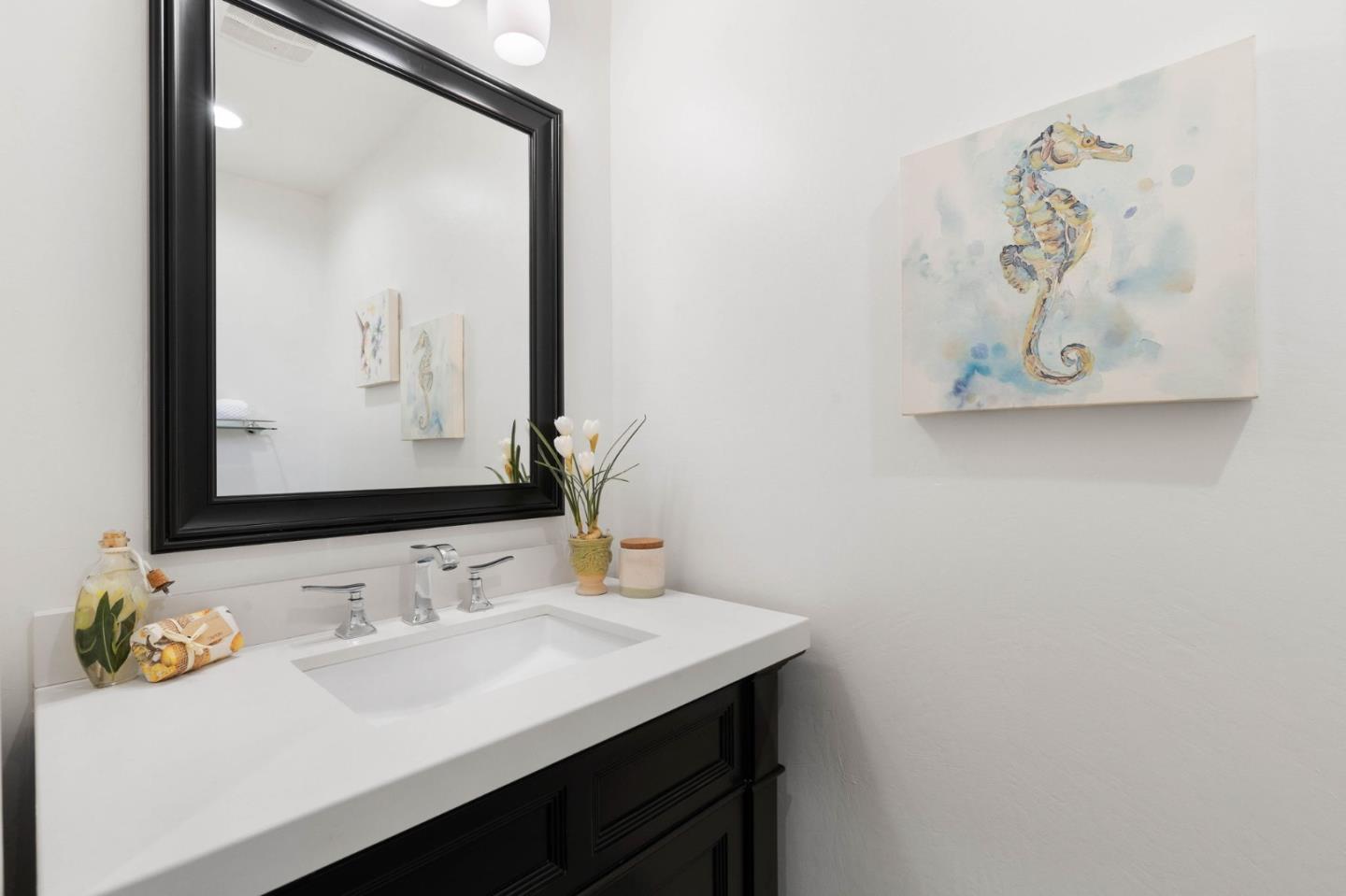 Detail Gallery Image 4 of 33 For 18400 Overlook Rd #56,  Los Gatos,  CA 95030 - 3 Beds | 2/1 Baths