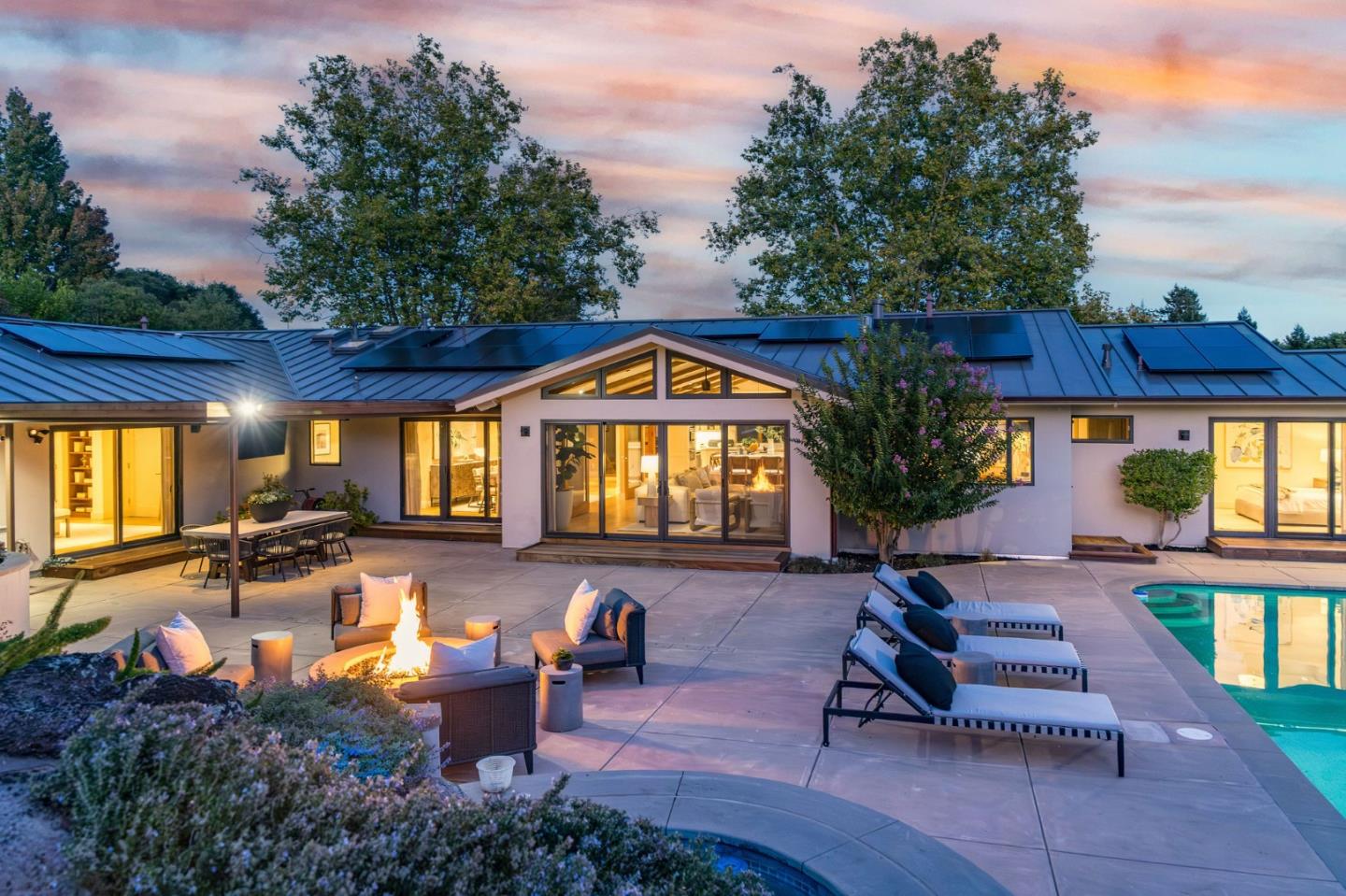 Detail Gallery Image 106 of 150 For 1485 Oak Rim Dr, Hillsborough,  CA 94010 - 5 Beds | 5/1 Baths