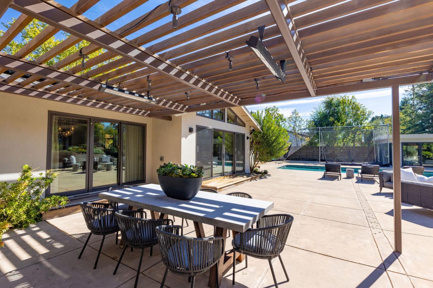 Detail Gallery Image 122 of 150 For 1485 Oak Rim Dr, Hillsborough,  CA 94010 - 5 Beds | 5/1 Baths