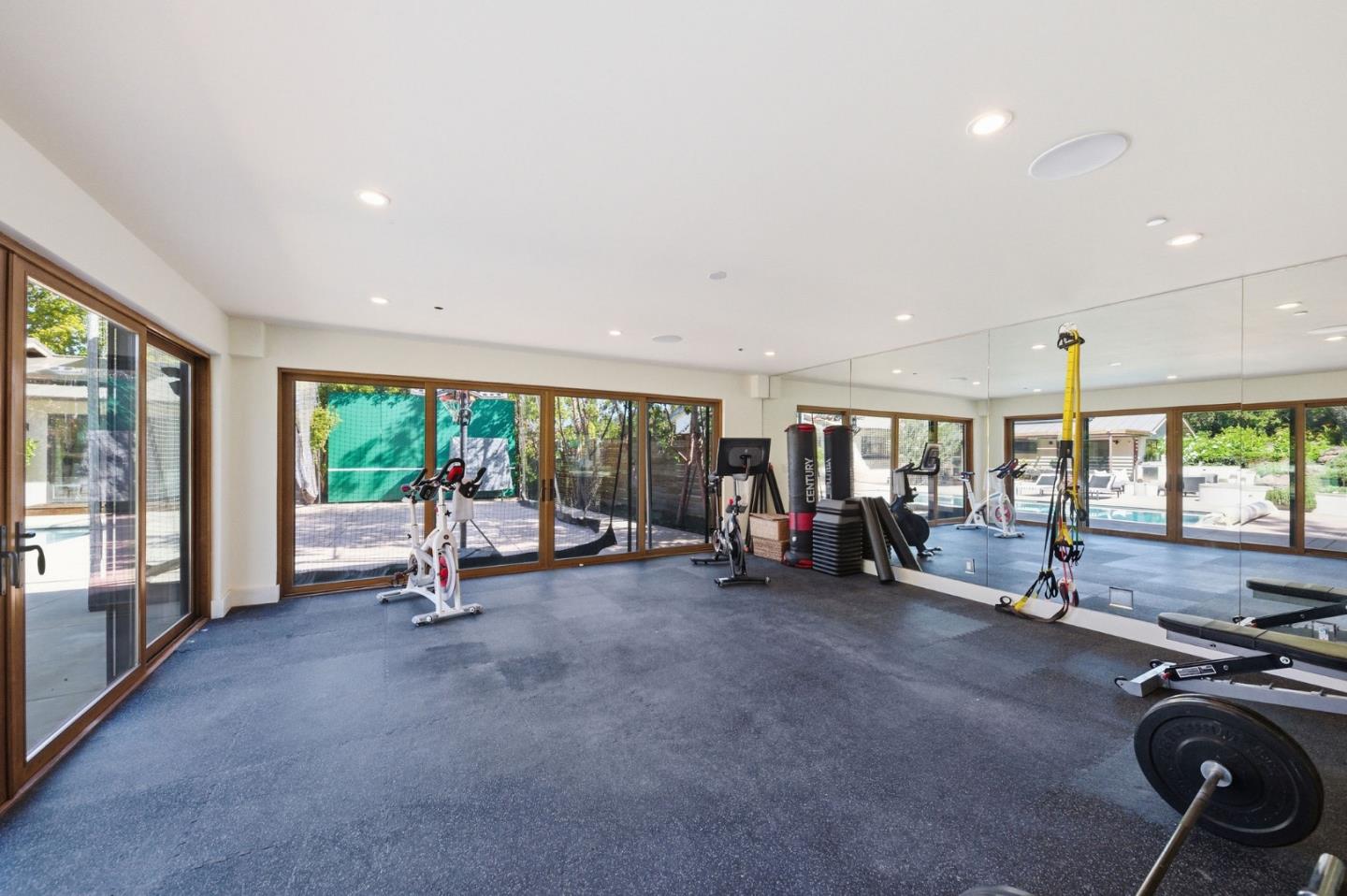 Detail Gallery Image 134 of 150 For 1485 Oak Rim Dr, Hillsborough,  CA 94010 - 5 Beds | 5/1 Baths