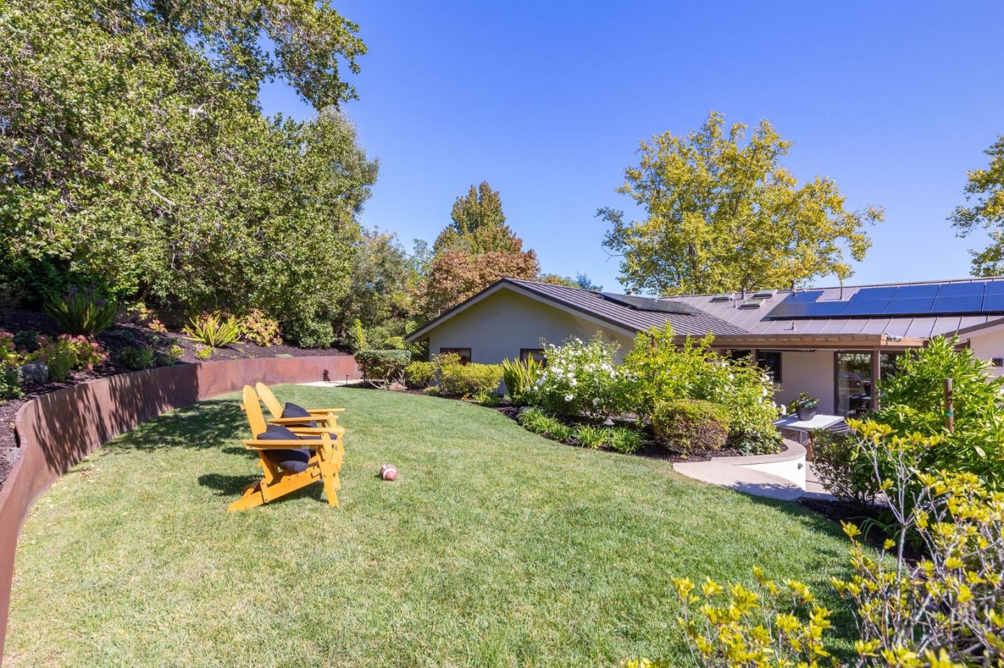 Detail Gallery Image 139 of 150 For 1485 Oak Rim Dr, Hillsborough,  CA 94010 - 5 Beds | 5/1 Baths