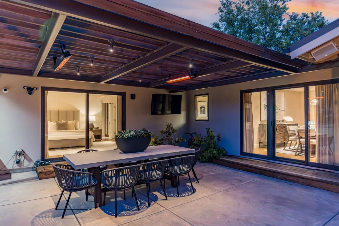 Detail Gallery Image 144 of 150 For 1485 Oak Rim Dr, Hillsborough,  CA 94010 - 5 Beds | 5/1 Baths