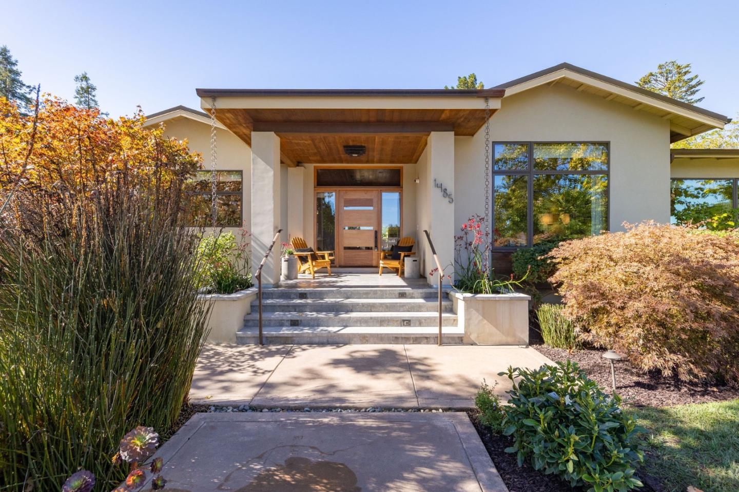 Detail Gallery Image 24 of 150 For 1485 Oak Rim Dr, Hillsborough,  CA 94010 - 5 Beds | 5/1 Baths