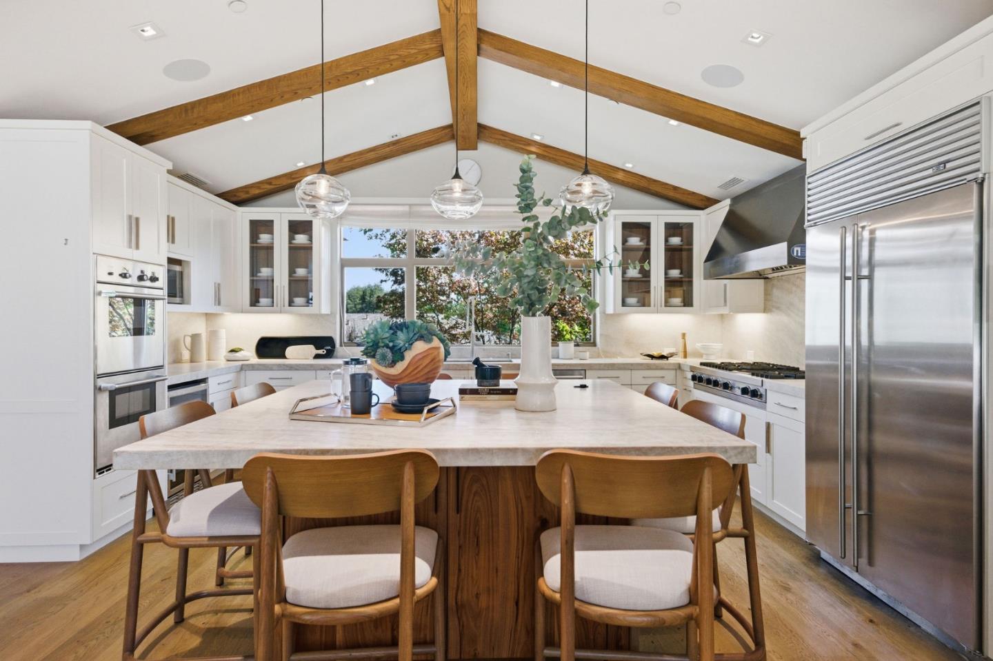 Detail Gallery Image 29 of 150 For 1485 Oak Rim Dr, Hillsborough,  CA 94010 - 5 Beds | 5/1 Baths