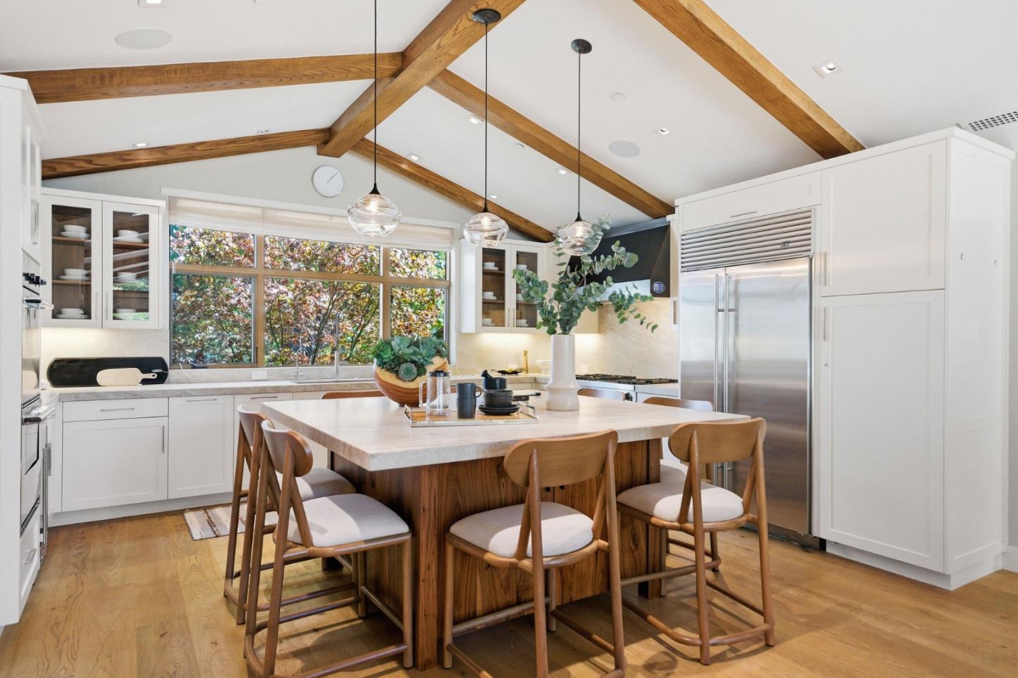 Detail Gallery Image 30 of 150 For 1485 Oak Rim Dr, Hillsborough,  CA 94010 - 5 Beds | 5/1 Baths