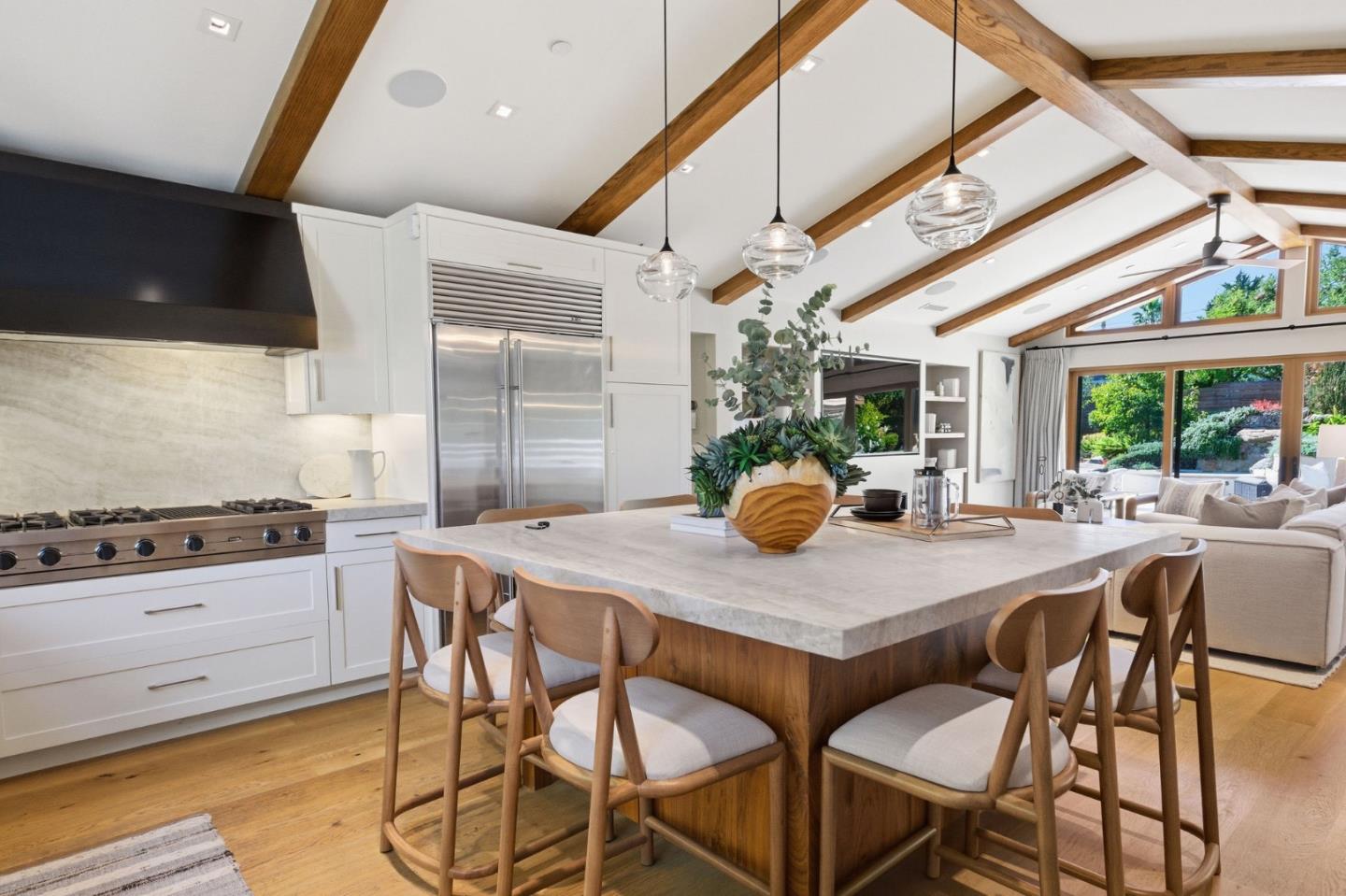 Detail Gallery Image 34 of 150 For 1485 Oak Rim Dr, Hillsborough,  CA 94010 - 5 Beds | 5/1 Baths