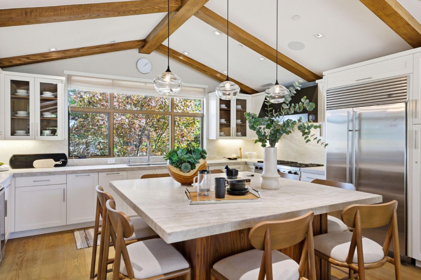 Detail Gallery Image 35 of 150 For 1485 Oak Rim Dr, Hillsborough,  CA 94010 - 5 Beds | 5/1 Baths