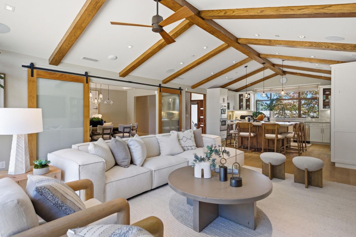 Detail Gallery Image 39 of 150 For 1485 Oak Rim Dr, Hillsborough,  CA 94010 - 5 Beds | 5/1 Baths