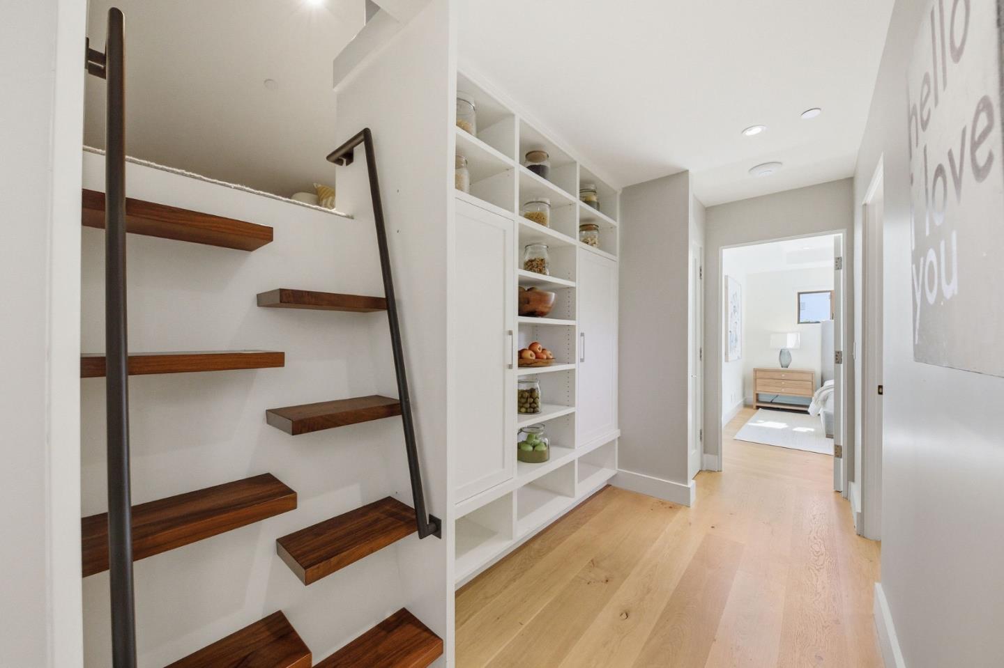 Detail Gallery Image 45 of 150 For 1485 Oak Rim Dr, Hillsborough,  CA 94010 - 5 Beds | 5/1 Baths