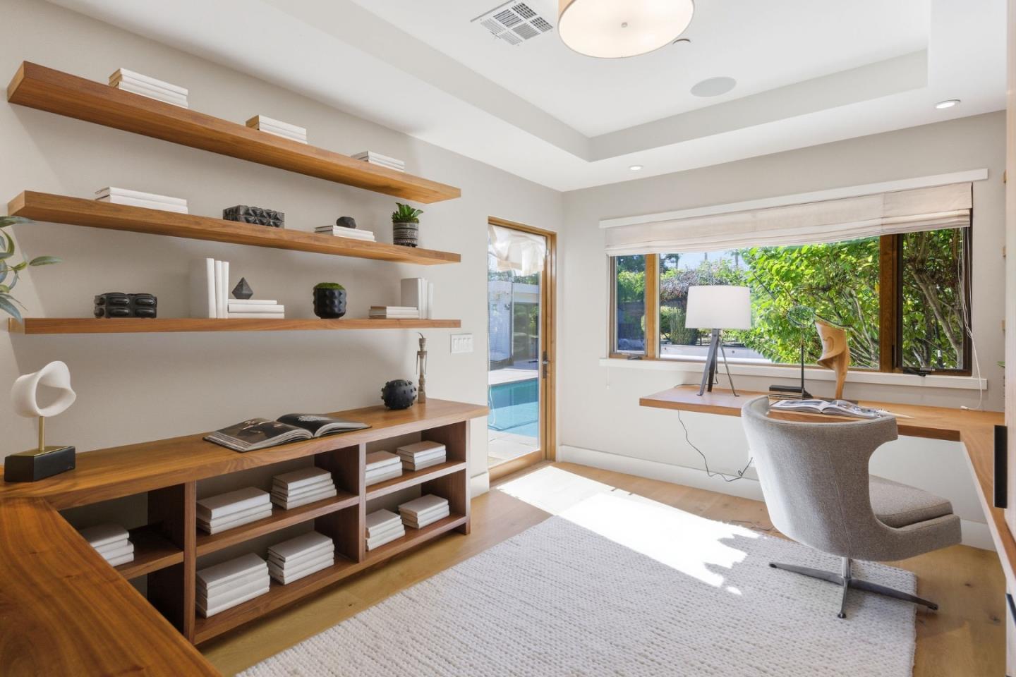 Detail Gallery Image 48 of 150 For 1485 Oak Rim Dr, Hillsborough,  CA 94010 - 5 Beds | 5/1 Baths